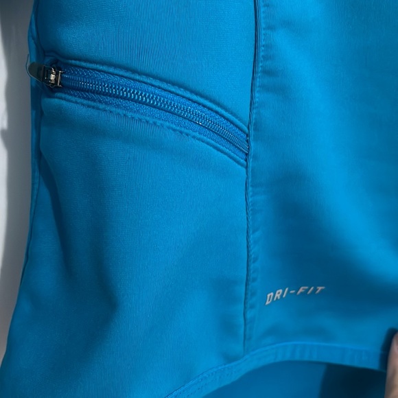 Nike long sleeve dri fit quarter zip up in size medium - Picture 5 of 11